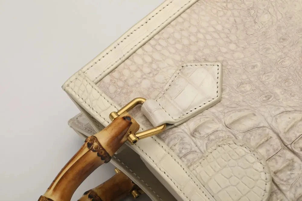 2024 New Designer Luxury Crocodile Leather Women's Handbag with Bamboo Handle High Grade Large Capacity Female Bag