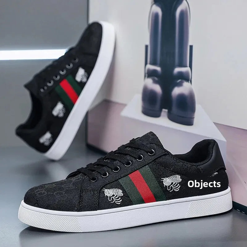 Men's Canvas Shoes Breathable Sports Sneakers Casual Style Student Footwear Fashionable Flat Board Shoes Mid Heel Grid Lining