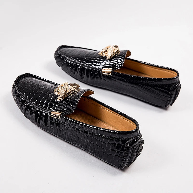 European Station Slip-On Lazy Beanie Shoes Men's Crocodile Pattern Men's Shoes 36 Small Size 48 Large Size New Casual Men's Leather Shoes