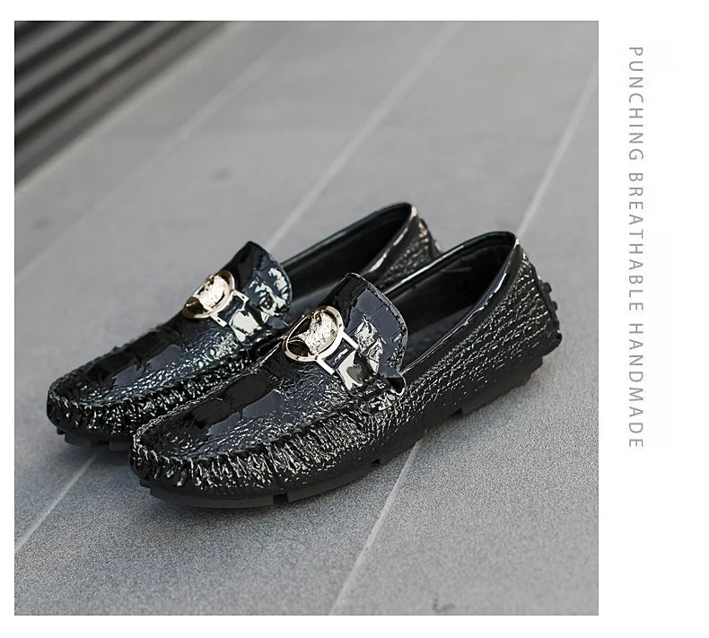 Slip-On Men's Shoes Crocodile Pattern 2025 Spring and Summer Fashion British Trendy Bright Leather Shiny Lazy Casual Beanie Shoes Handmade