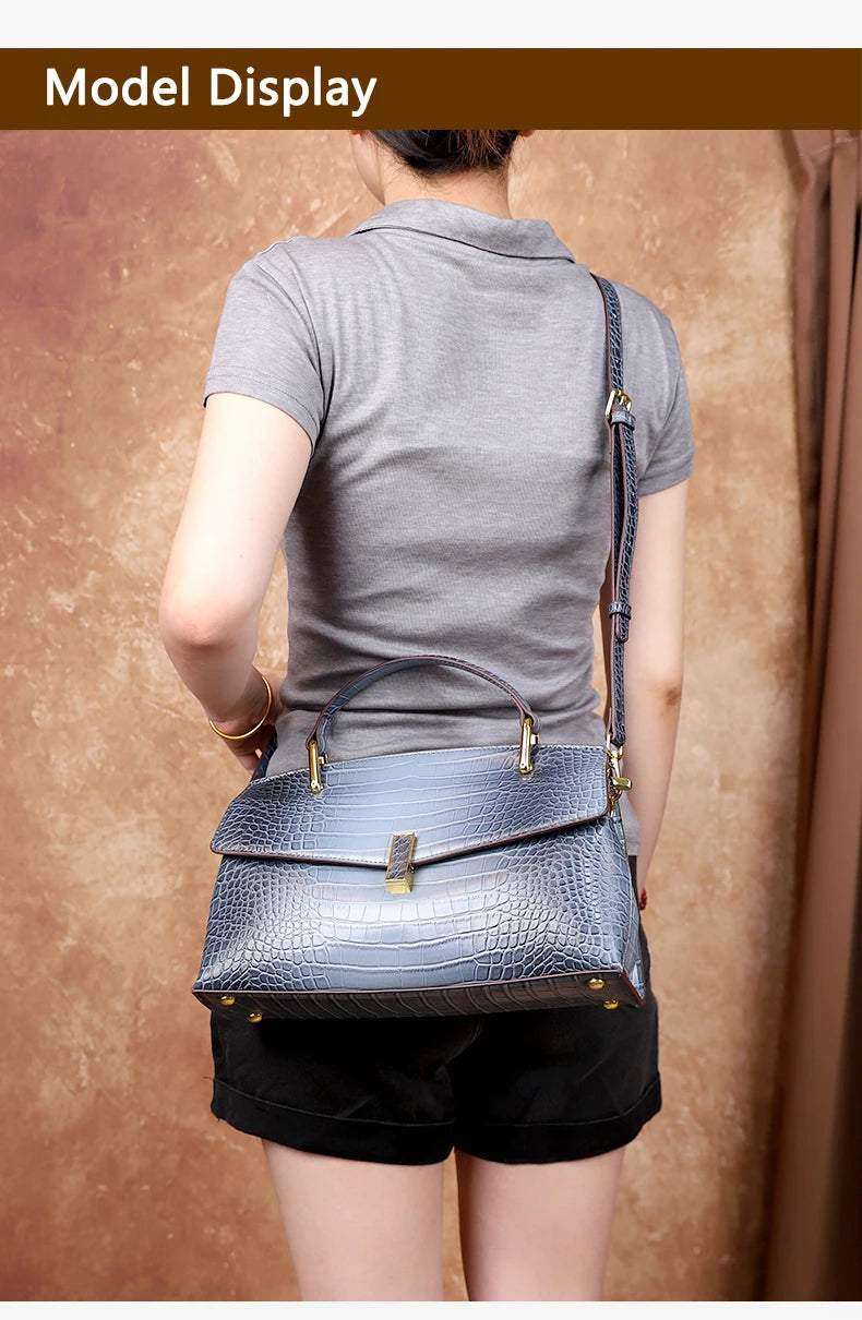 2025 New Crocodile Pattern Large Capacity Handbag Vintage Ladies Single Shoulder Slant Cross Bag Stylish Simple Women's Purse