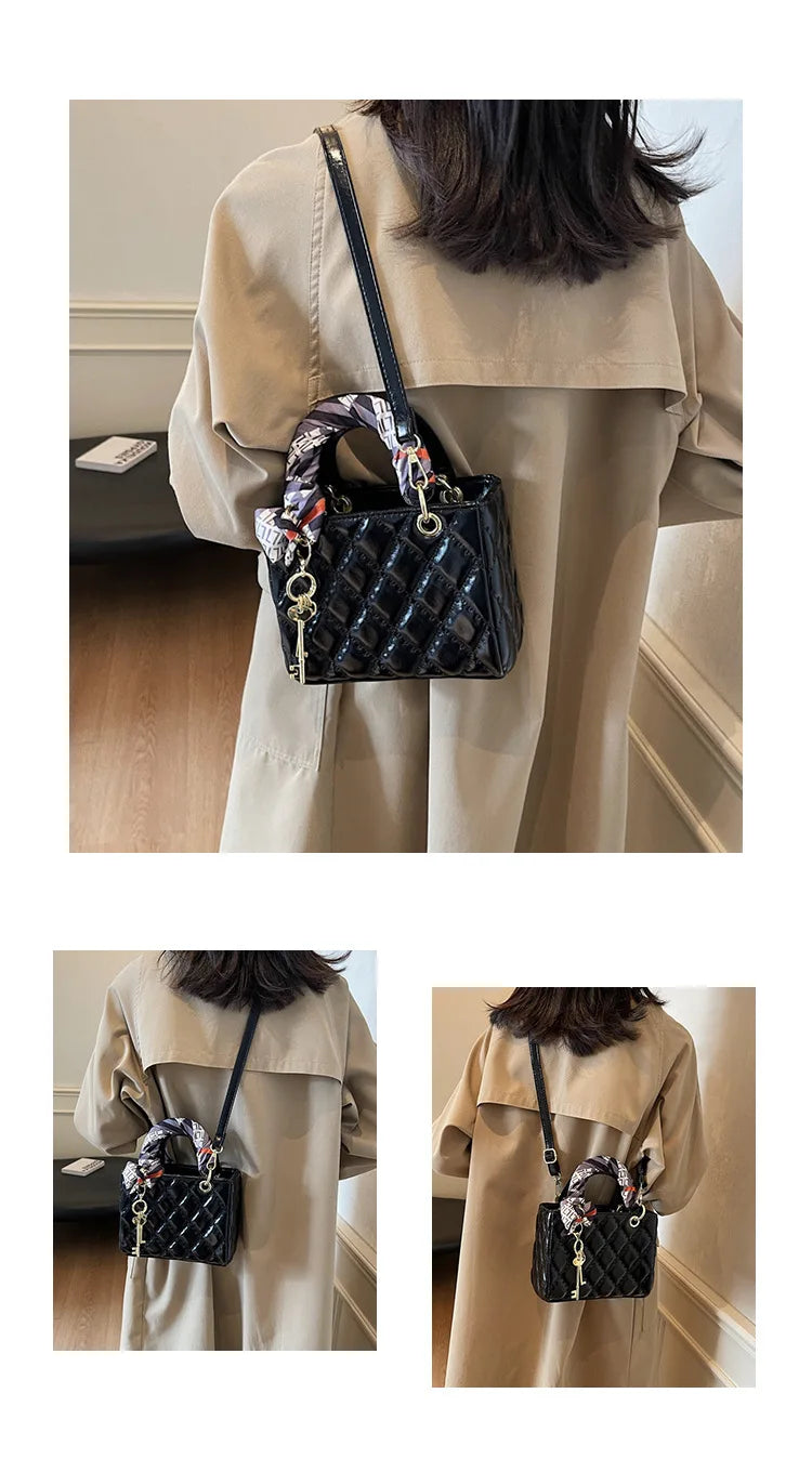 Street Trend Commuter Women's Shoulder Bag Retro Diamond Grid Design Small Tote Casual Handbag Soft PU Material Zipper Closure