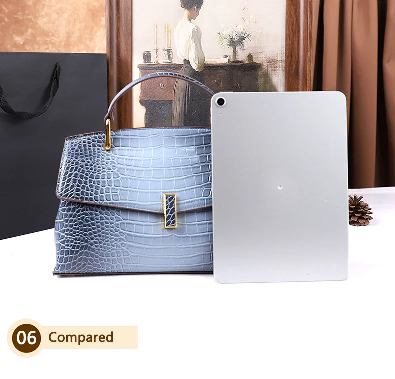 2025 New Crocodile Pattern Large Capacity Handbag Vintage Ladies Single Shoulder Slant Cross Bag Stylish Simple Women's Purse