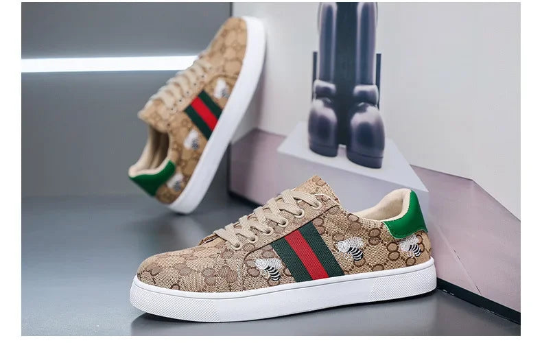 Men's Canvas Shoes Breathable Sports Sneakers Casual Style Student Footwear Fashionable Flat Board Shoes Mid Heel Grid Lining