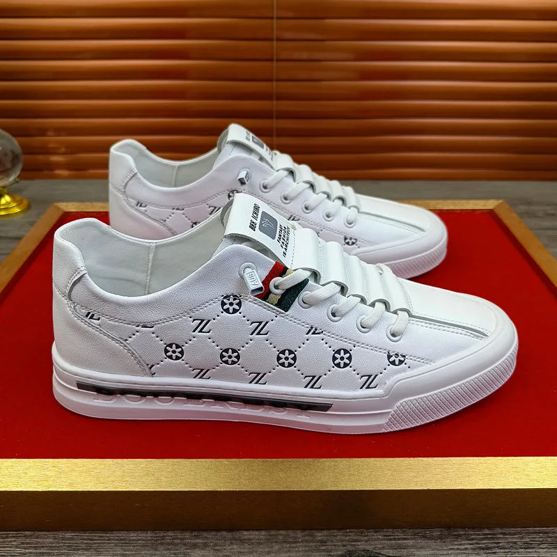 European New Shoes for Men Genuine Leather Casual Shoes Trend Print Flats Skateboard Shoes Youth Street Sneakers