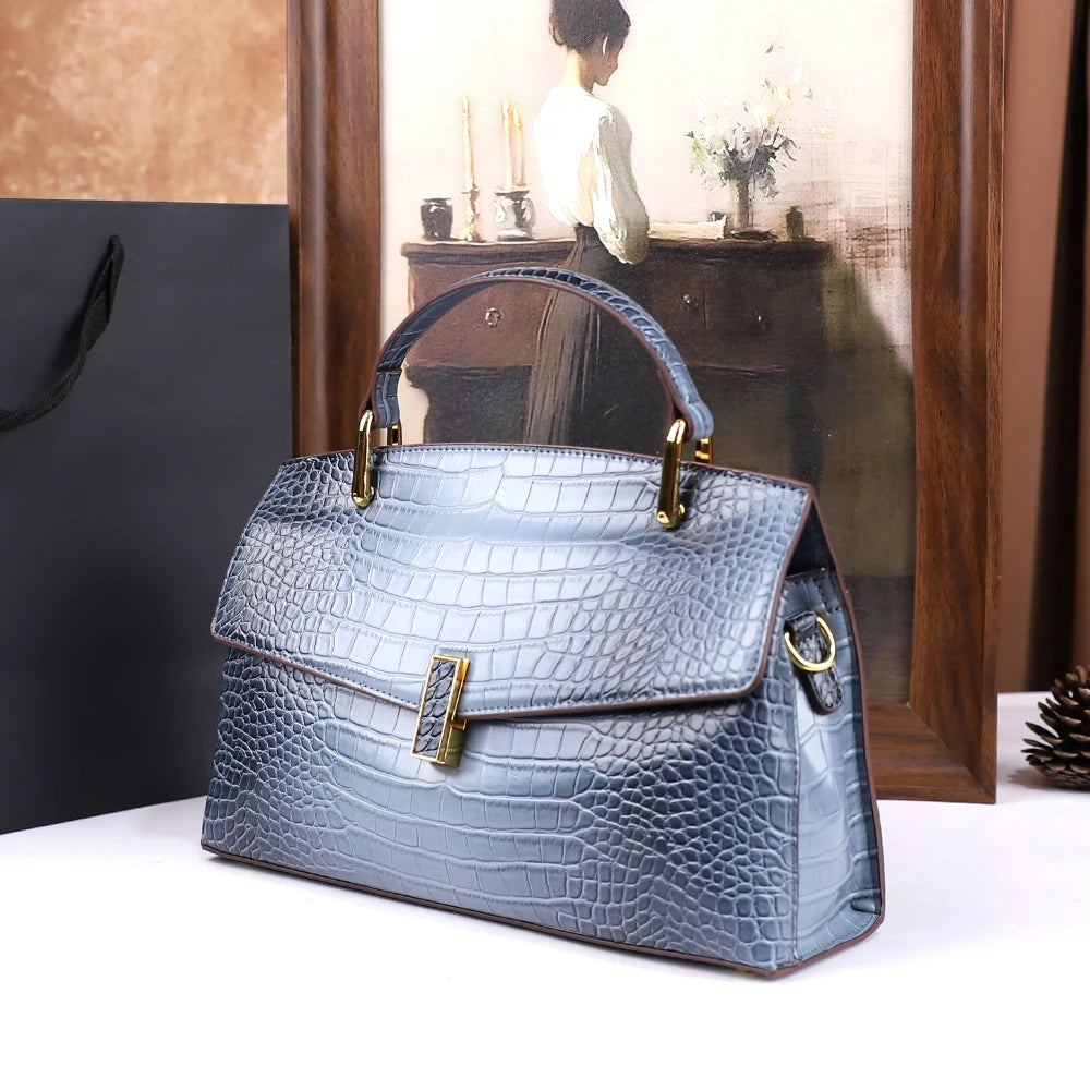 2025 New Crocodile Pattern Large Capacity Handbag Vintage Ladies Single Shoulder Slant Cross Bag Stylish Simple Women's Purse