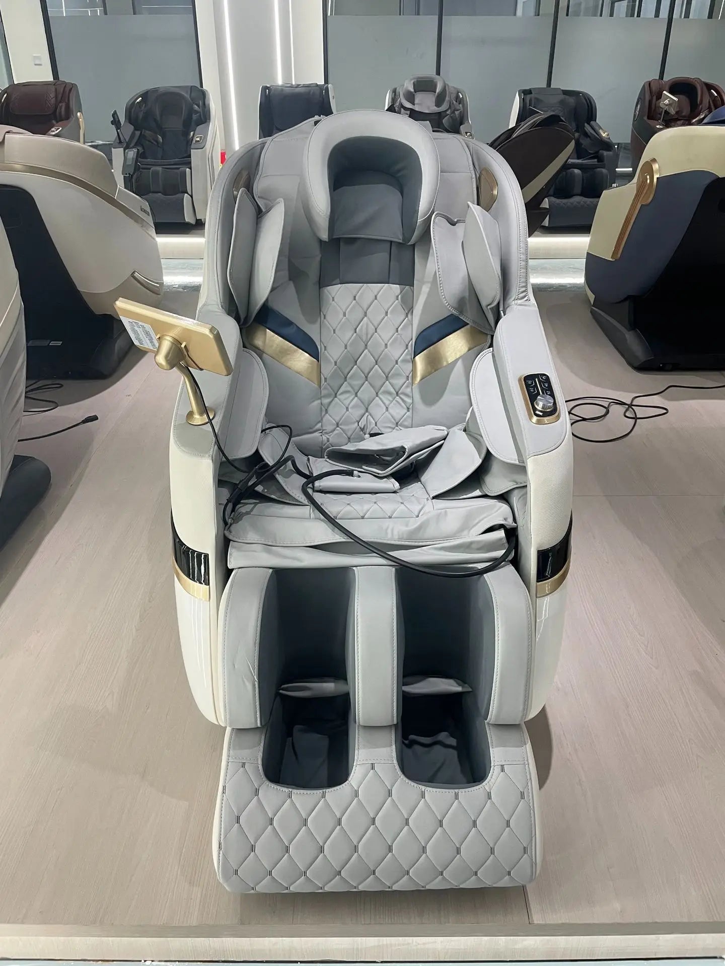 Smart massage chair, home small fully automatic multi-functional space capsule zero gravity sofa massager 2026