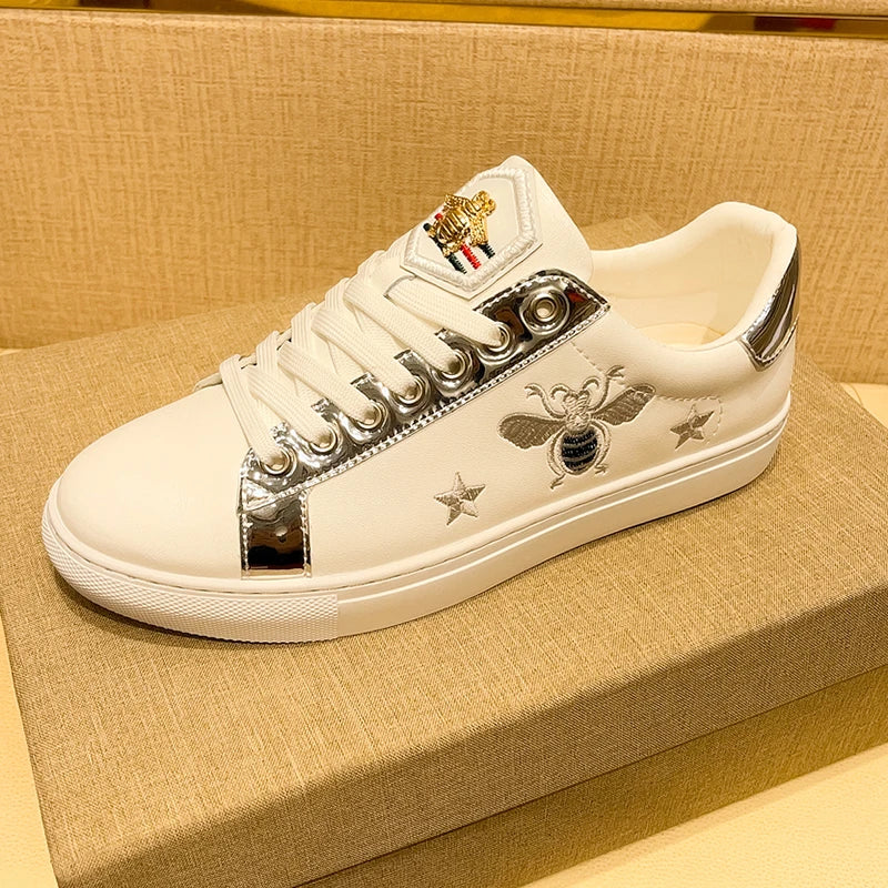 High-quality Men's Casual Shoes with Exquisite Embroidery, Anti-slip and Wear-resistant, Street Fashion Handcrafted Leathershoes