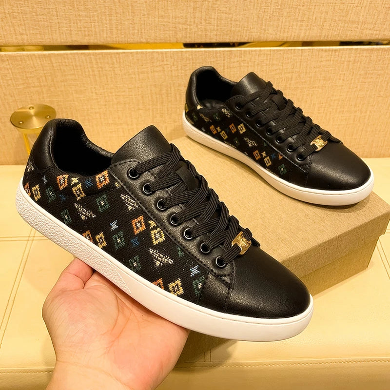 Casual Classic Men's Shoes 2025 New Light Luxury Fashion Trend Letter Printed Versatile Casual Small Black Shoes