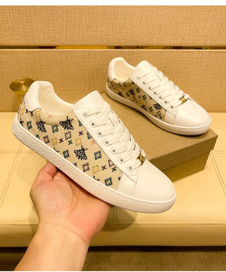 Casual Classic Men's Shoes 2025 New Light Luxury Fashion Trend Letter Printed Versatile Casual Small Black Shoes