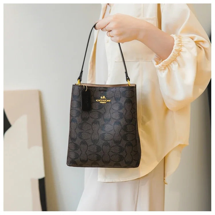 Elegant Women's Leather Shoulder Fashion Classic Tote Bag Luxury Designer Crossbody Handbag For Work And Casual