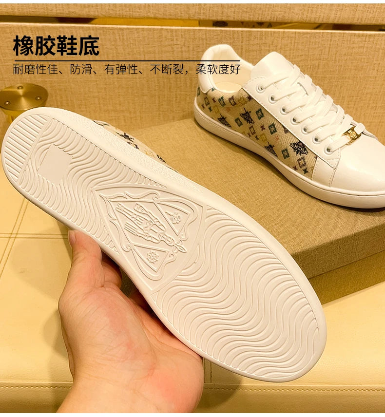 Casual Classic Men's Shoes 2025 New Light Luxury Fashion Trend Letter Printed Versatile Casual Small Black Shoes