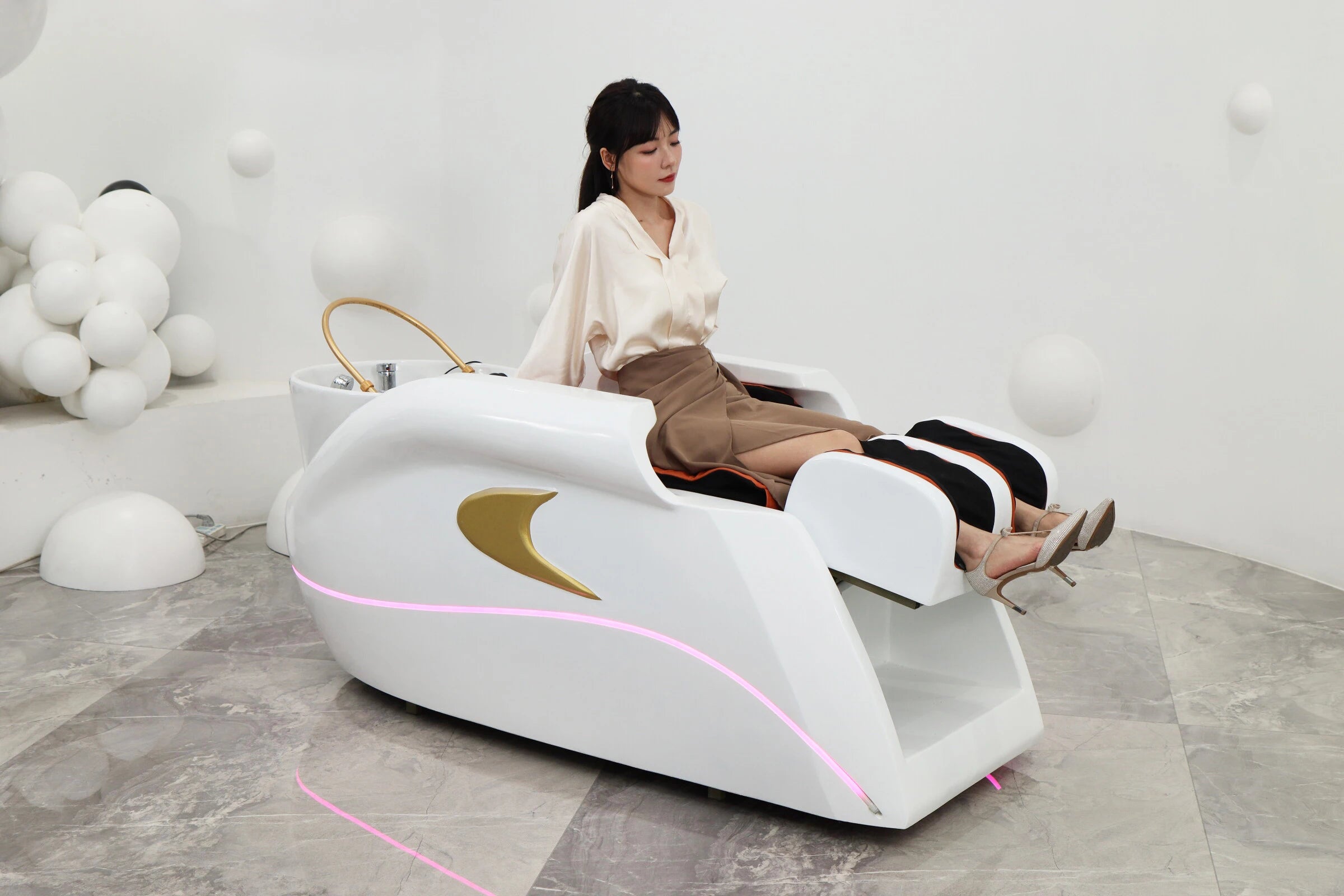 Luxury Automatic Massage Shampoo Bed with Ergonomic Design, LED Lighting Strip, Ideal for Hair Washing and Relaxation in Salon
