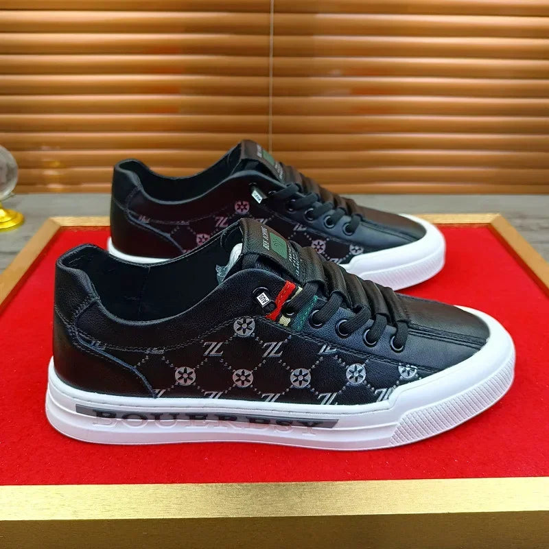 European New Shoes for Men Genuine Leather Casual Shoes Trend Print Flats Skateboard Shoes Youth Street Sneakers
