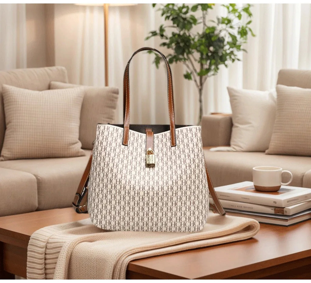 CH Premium Versatile Leather Crossbody Bag Ladies Large Capacity Daily Commuter Tote Bag Letter Print Design Ladies Fashion