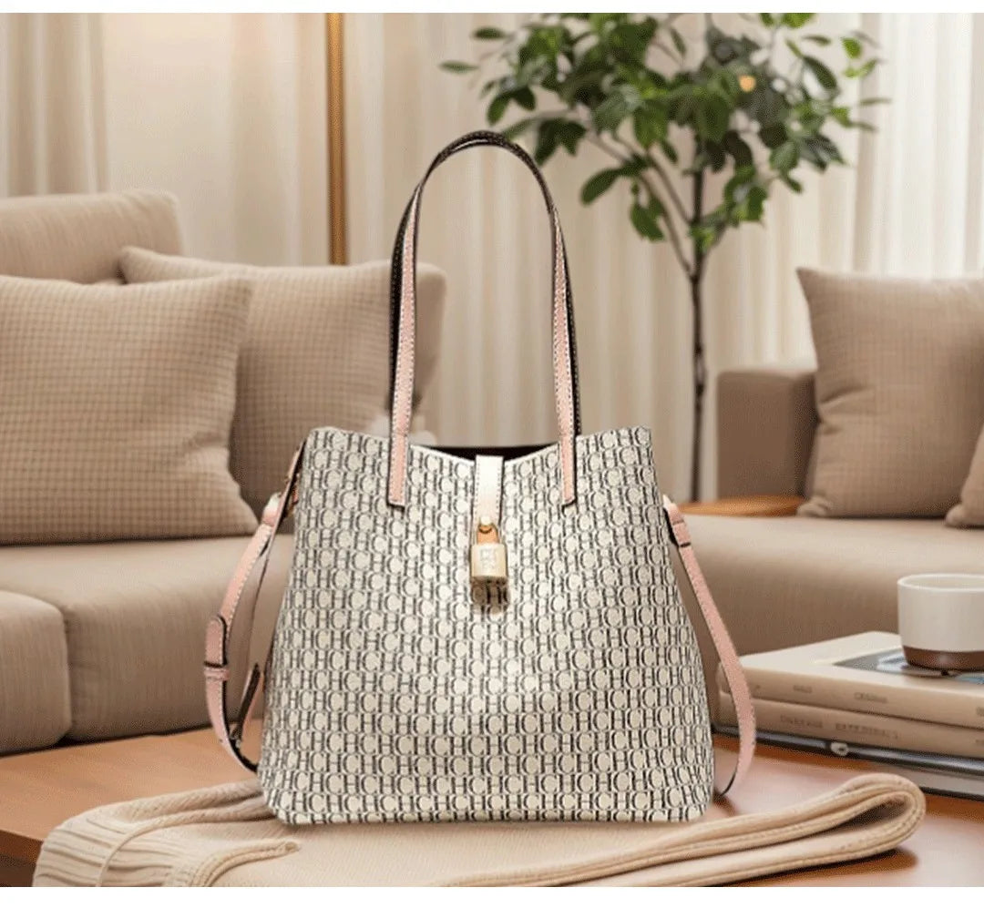 CH Premium Versatile Leather Crossbody Bag Ladies Large Capacity Daily Commuter Tote Bag Letter Print Design Ladies Fashion