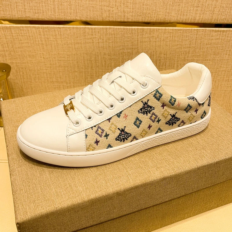 Casual Classic Men's Shoes 2025 New Light Luxury Fashion Trend Letter Printed Versatile Casual Small Black Shoes