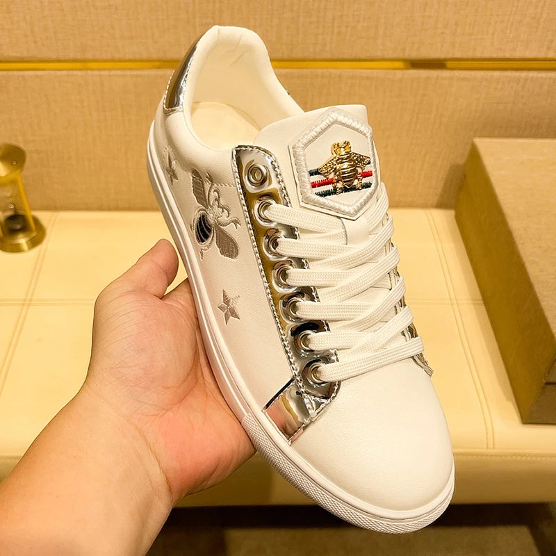 High-quality Men's Casual Shoes with Exquisite Embroidery, Anti-slip and Wear-resistant, Street Fashion Handcrafted Leathershoes