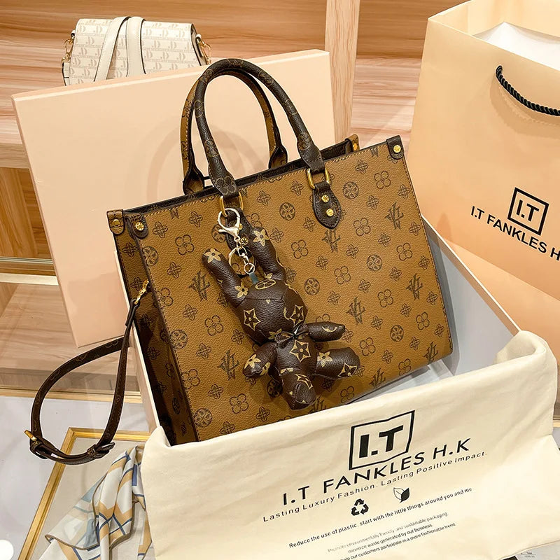 Hong Kong Genuine Leather Handbag Women's Hot Sale Of The Season New Summer Tote Bag Large Capacity Crossbody Bag for Daily Use