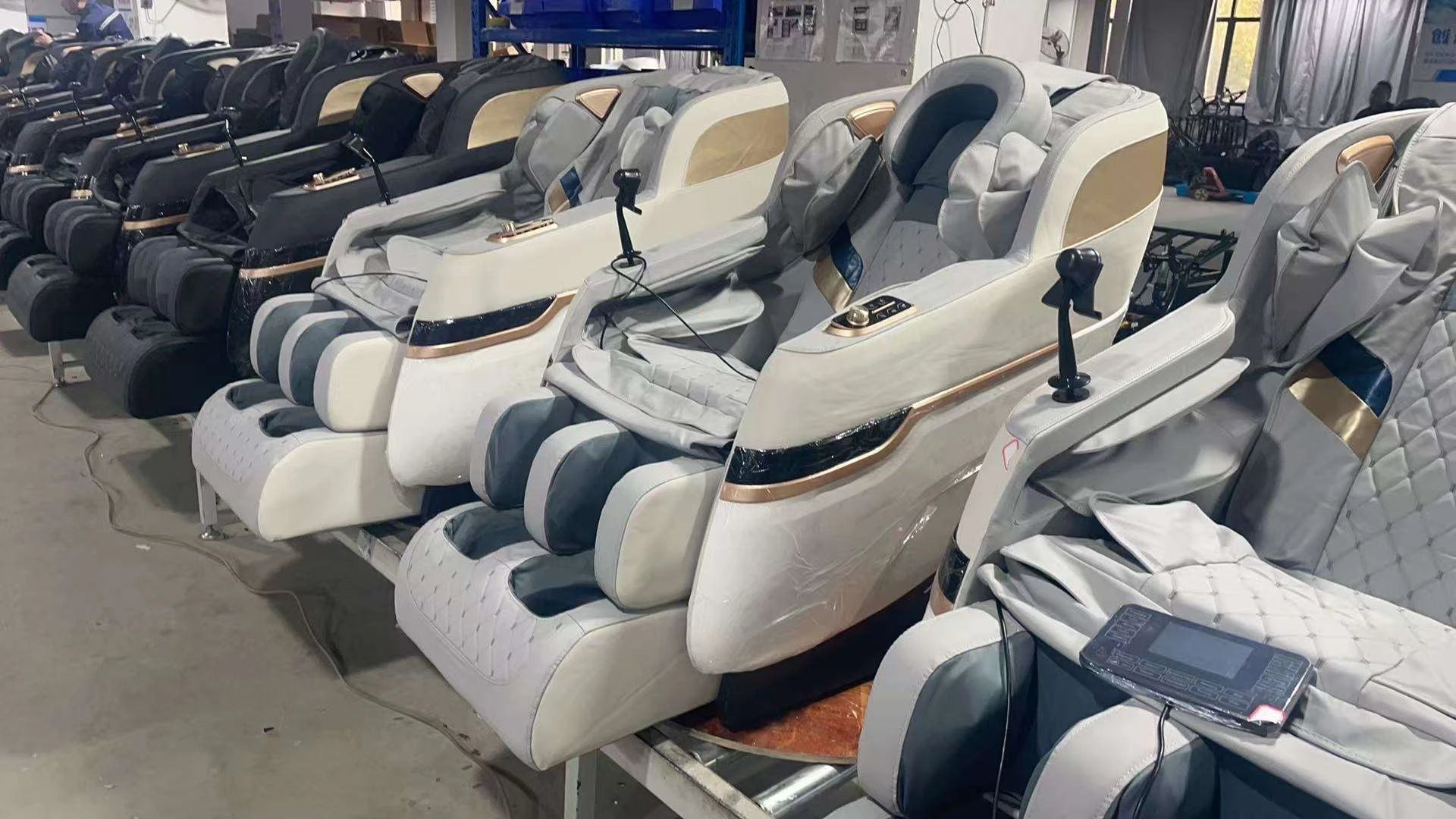New Sl Track Sofa Massage Chair: 4D Luxury Zero Gravity Massage Chair 2026 Full-Body Massage Chair