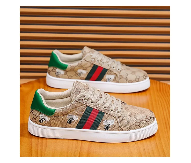 Men's Canvas Shoes Breathable Sports Sneakers Casual Style Student Footwear Fashionable Flat Board Shoes Mid Heel Grid Lining