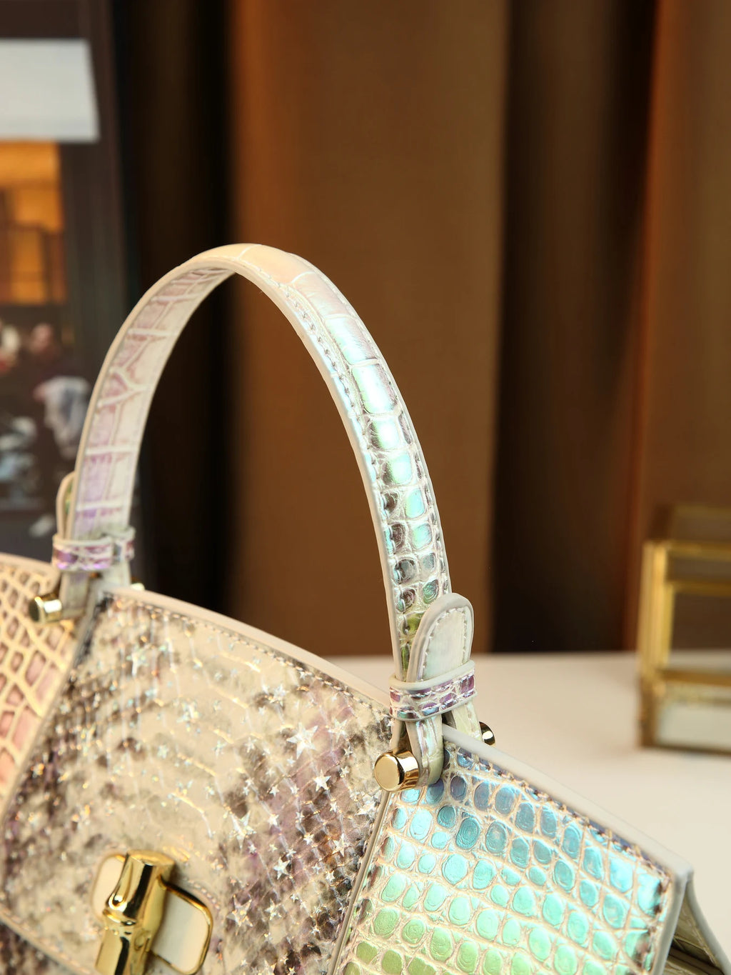 European and American fashion new snake pattern gradual change color matching light luxury high sense portable women's bag