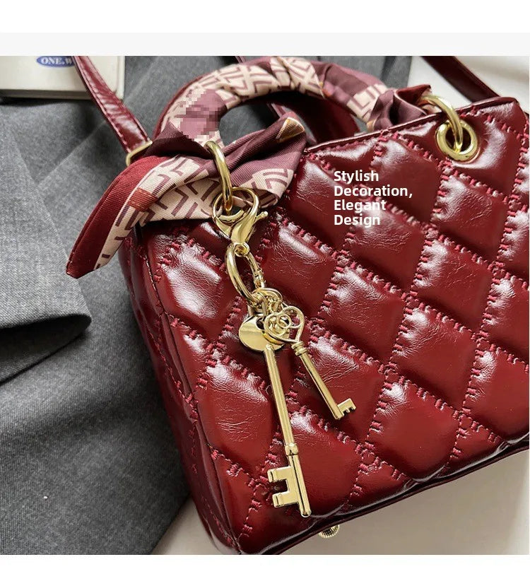 Street Trend Commuter Women's Shoulder Bag Retro Diamond Grid Design Small Tote Casual Handbag Soft PU Material Zipper Closure