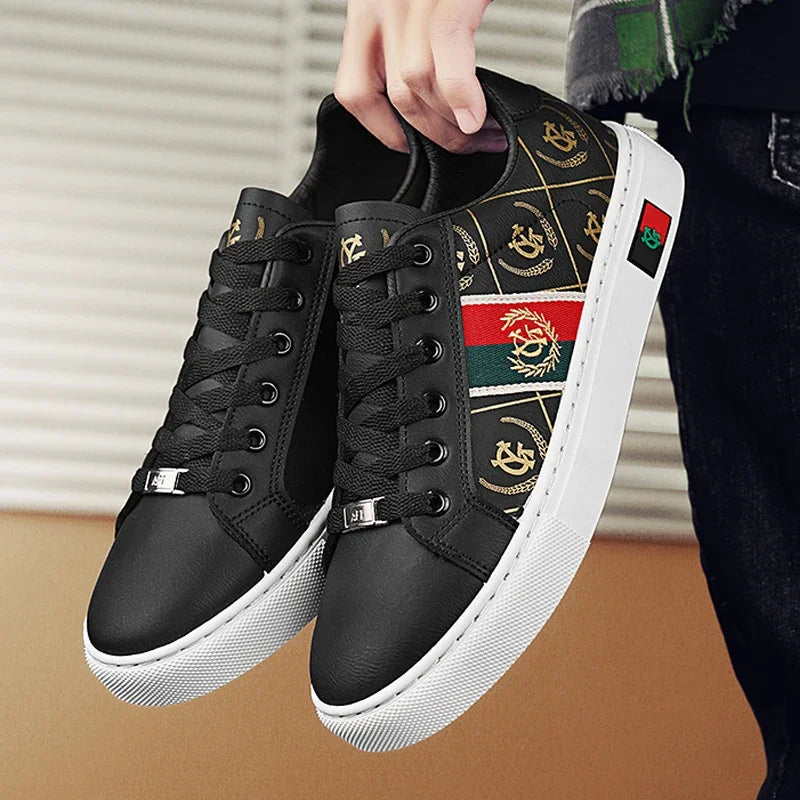 ELUVA Men Lightweight Sports Shoes Non Slip Walking Shoes Outdoor Skateboard Sneakers Comfortable Casual White Shoes For Man