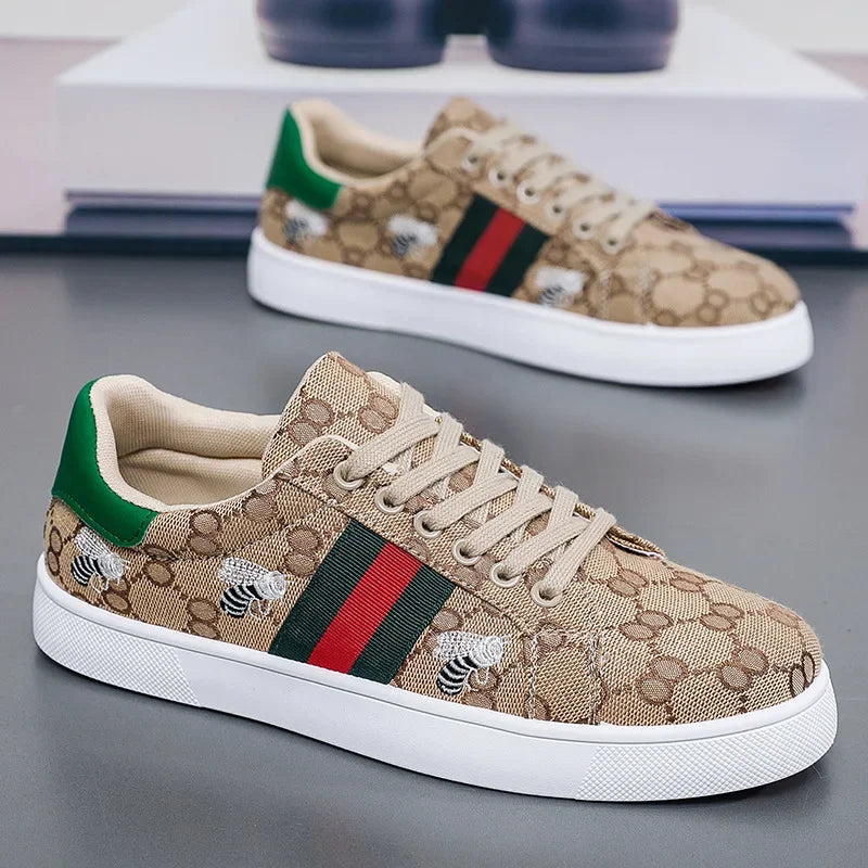 Men's Canvas Shoes Breathable Sports Sneakers Casual Style Student Footwear Fashionable Flat Board Shoes Mid Heel Grid Lining