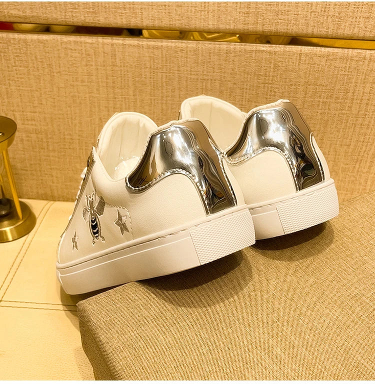 High-quality Men's Casual Shoes with Exquisite Embroidery, Anti-slip and Wear-resistant, Street Fashion Handcrafted Leathershoes