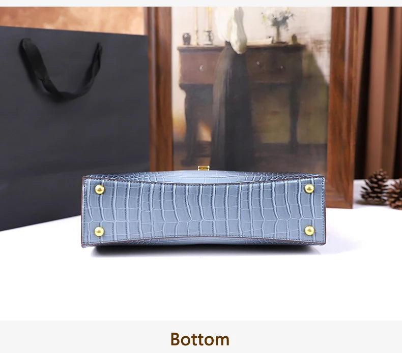 2025 New Crocodile Pattern Large Capacity Handbag Vintage Ladies Single Shoulder Slant Cross Bag Stylish Simple Women's Purse