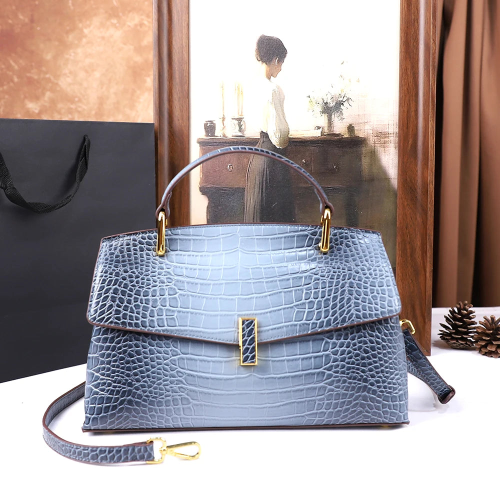 2025 New Crocodile Pattern Large Capacity Handbag Vintage Ladies Single Shoulder Slant Cross Bag Stylish Simple Women's Purse