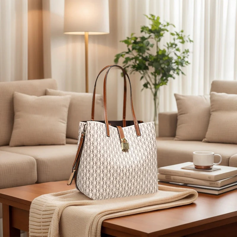 CH Premium Versatile Leather Crossbody Bag Ladies Large Capacity Daily Commuter Tote Bag Letter Print Design Ladies Fashion